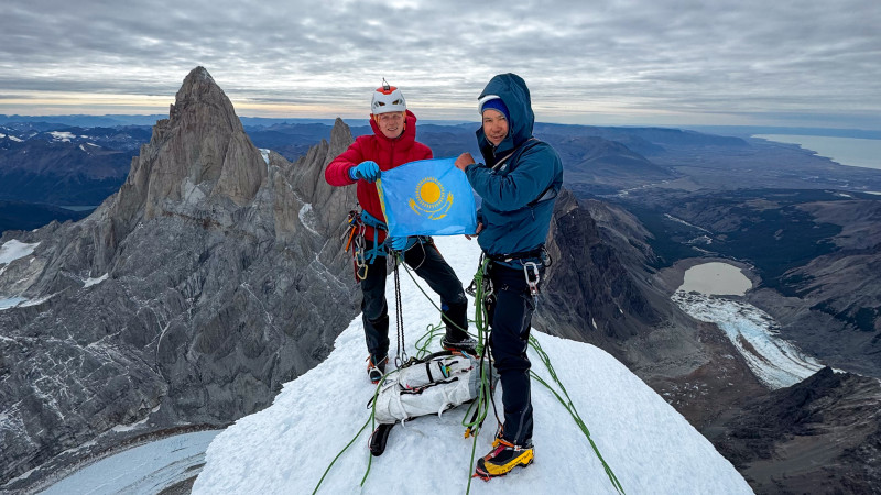 Казахстанцы покорили Cerro Torre и самую труднодостижимую вершину