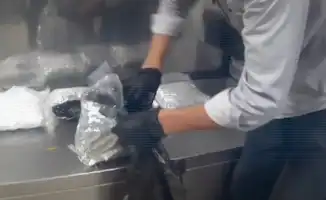 Иностранец задержан в аэропорту Алматы с необычной посылкой из Пхукета