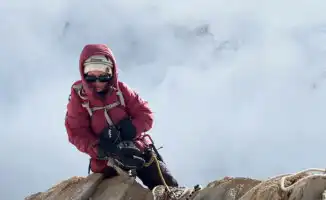 Сын альпинистки: «Мама жива, не останавливайте спасение!»