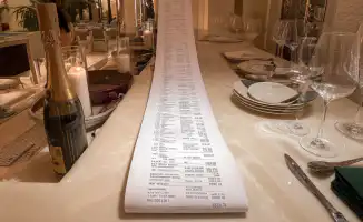 Ужин в Пальманове обошелся дороже квартиры в Алматы: шок туристов