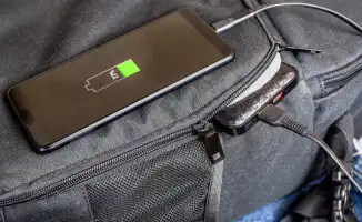 Emirates Bans External Battery Packs on Flights Starting October 1, 2025