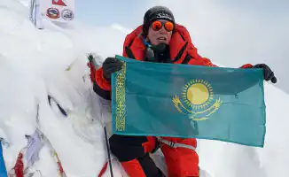 Жамиля Баширова из Астаны покорила Манаслу, восьмую по высоте гору мира