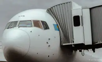 Первый снег в Астане: задержка рейса из-за погодных условий на 8 часов