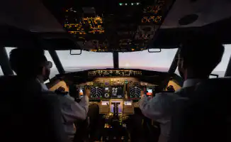 Экстренная посадка рейса Омаха-Лос-Анджелес: необычная причина