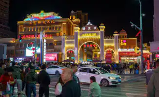 Урумчи: от промышленного города до стратегического центра в сердце Синьцзяна