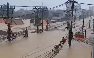 Наводнение в Таиланде: курорты под угрозой, улицы и дома затоплены, мосты в опасности