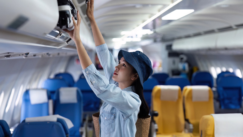 IATA предупреждает: опасные сувениры и десерты могут загореться в самолете