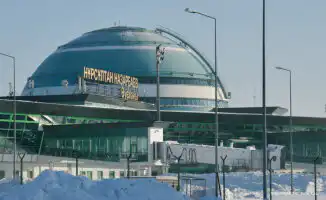 Путешественники, не упустите свой полет: проверьте статус рейсов заранее!