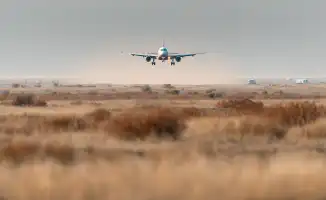 Иностранцы отказались покидать самолет в Актау: шокирующая ситуация с рейсом Pegasus