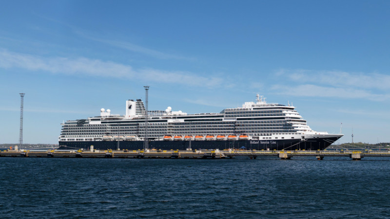 Волны поглотили: поиски пассажирки круизника завершились безрезультатно