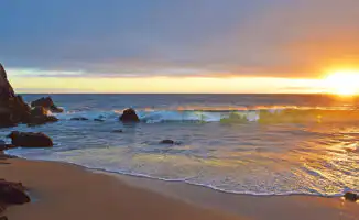 Январские путешествия: от солнечных пляжей до северных огней