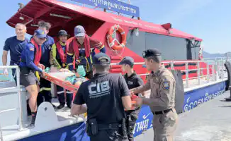 Туристический катер перевернулся в Таиланде: пострадали 8 казахстанцев