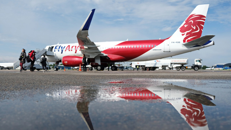 Расследование против FlyArystan: проблемы с оплатой за багаж